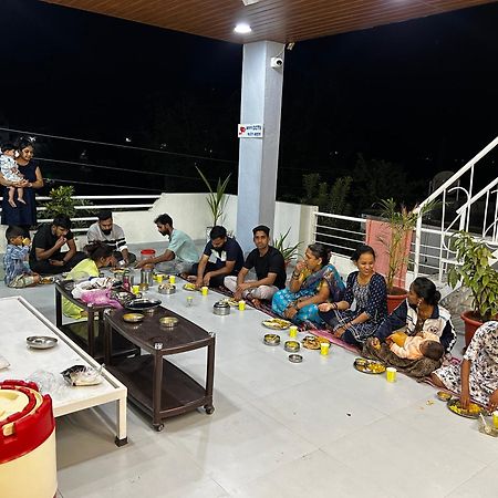 Vatavriksha Guest House,Akkalkot Akalkot Bagian luar foto