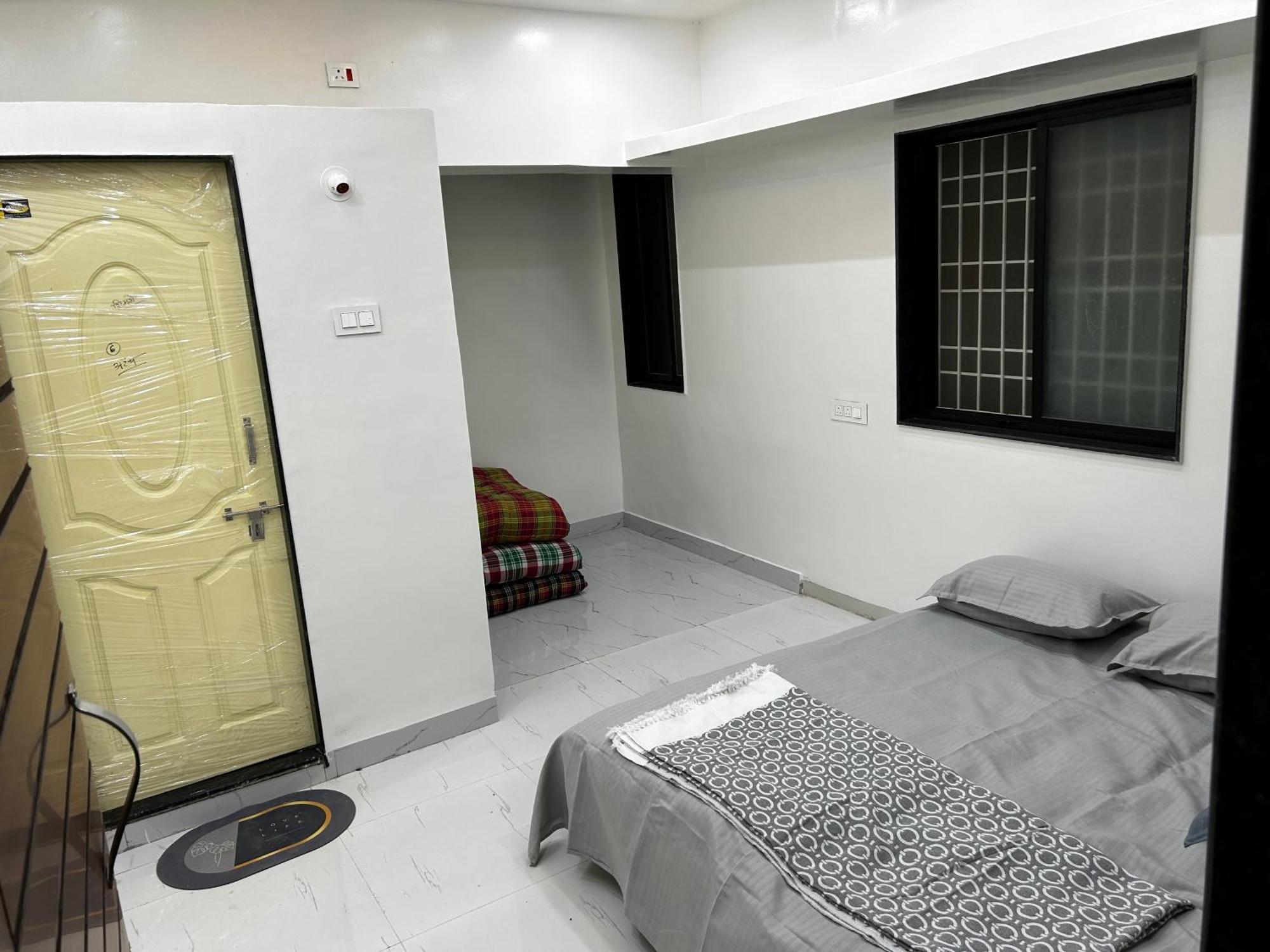 Vatavriksha Guest House,Akkalkot Akalkot Bagian luar foto